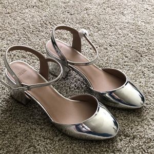 ASOS sliver ankle strap heel. Size 6. NWOT.  Block heel. Rounded closed toe.